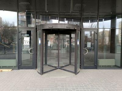 комерційна за адресою Митрополита Василя Липківського вул. (Урицького), 1А