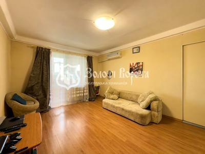 квартира за адресою Автозаводська вул., 25