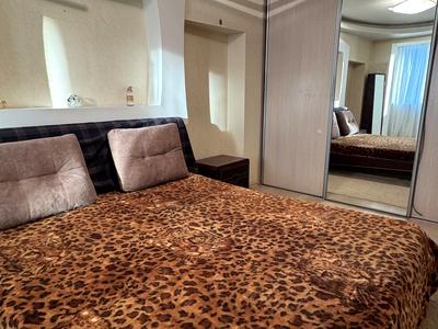 квартира за адресою Посмітного, 22