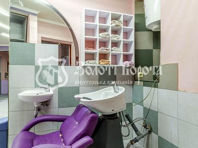 комерційна за адресою Новодарницька вул., 6