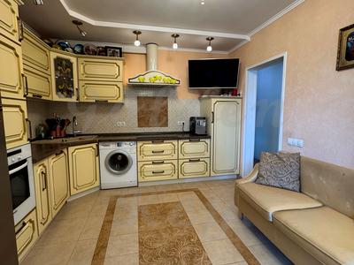 квартира за адресою Драгоманова вул., 12-А