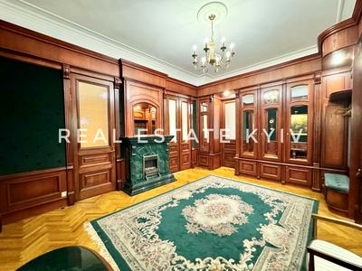 квартира за адресою Десятинна вул., 10
