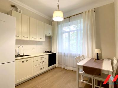 квартира за адресою Будівельників вул., 33