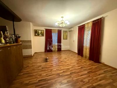 будинок за адресою Вишнева вул.