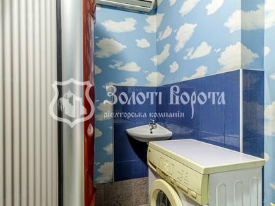 комерційна за адресою Новодарницька вул., 6