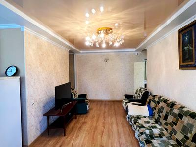 квартира за адресою Михайла Комарова вул., 2а