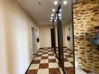 квартира за адресою Академіка Сахарова вул., 36