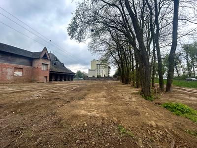 комерційна за адресою Весела, 10