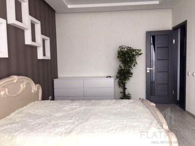 квартира за адресою Регенераторна вул., 4 к3