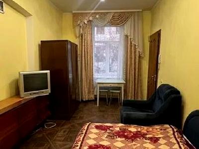 квартира за адресою Митна, 10