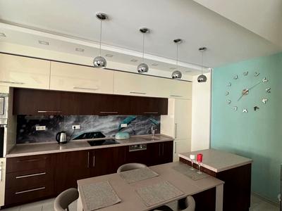 квартира за адресою Анни Ахматової вул., 45