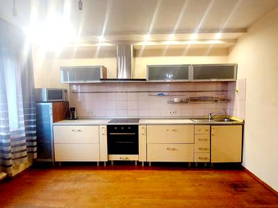 квартира по адресу Урловская ул., 9