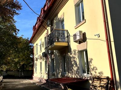 коммерческая по адресу Стратегическое шоссе (Науки), 16