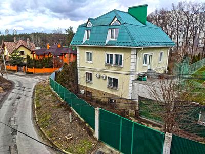 комерційна за адресою Жовтнева, 79