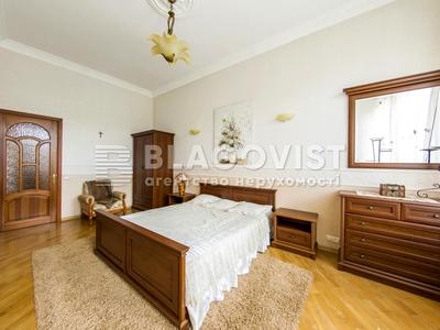 квартира по адресу Михайловский пер., 3