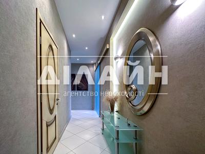 квартира по адресу Розваги ул., 27