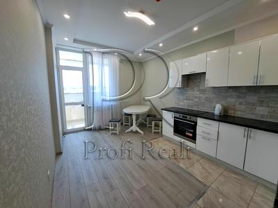 квартира за адресою Рея Бредбері вул., 2