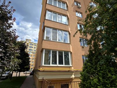 квартира за адресою Братська вул., 12