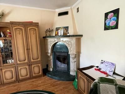 будинок за адресою с. Крюківщина, Квіткова вул., 3
