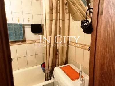 квартира за адресою Каштанова вул., 5