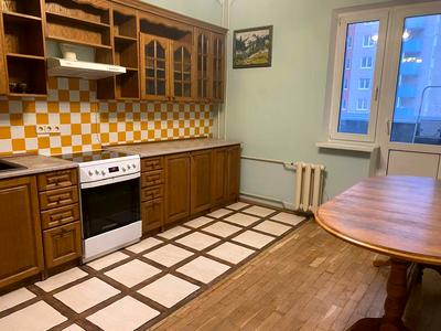 квартира за адресою Саперно-Слобідська вул., 8