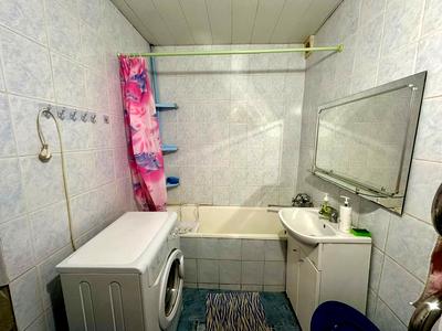 квартира за адресою Анни Ахматової вул., 15