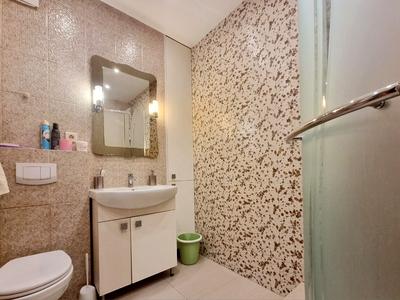 квартира за адресою Регенераторна вул., 4 к5
