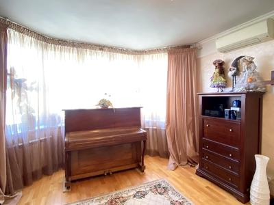 квартира за адресою Драгоманова вул., 6-А