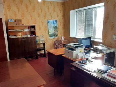комерційна за адресою Незалежності вул., 228