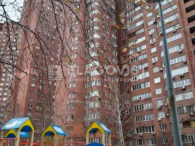 квартира за адресою Анни Ахматової вул., 13-Г