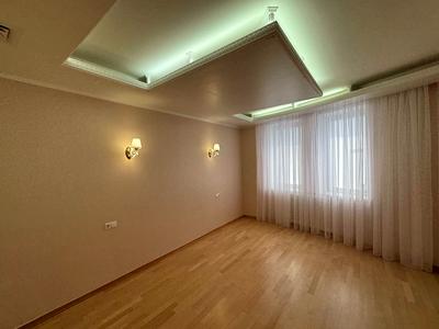 квартира за адресою Миколи Амосова вул., 4