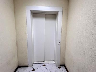 квартира за адресою Захисників України вул. (1-го Травня), 18