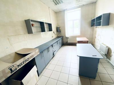 коммерческая по адресу Ярослава Мудрого, 21