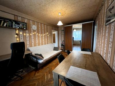 квартира за адресою Азербайджанська вул. (Бакинських Комісарів), 2