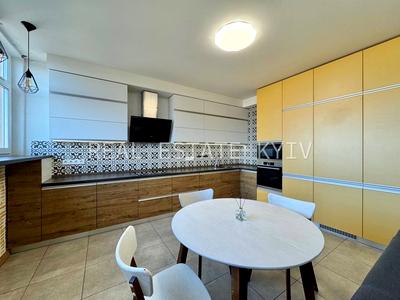 квартира за адресою Любомира Гузара просп. (Космонавта Комарова), 46-Б