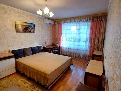 квартира по адресу Ревуцкого ул., 19/1