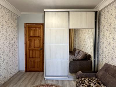 квартира за адресою Ярослава Гашека бульв., 8