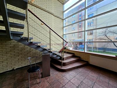 комерційна за адресою Ужгород, Легоцького, 5