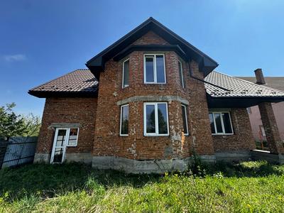 будинок за адресою с. Черніїв, Злуки