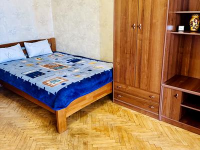 квартира за адресою Генерала Алмазова вул. (Кутузова), 14