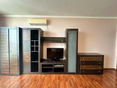 квартира за адресою Миколи Ушакова вул., 1-Б