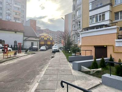 квартира за адресою Плугова вул., 2а