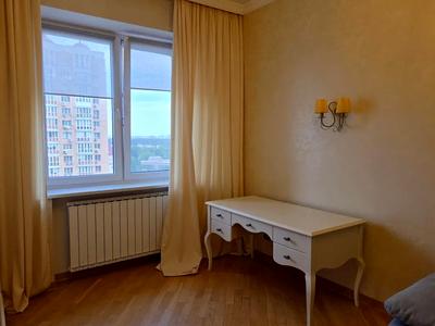 квартира за адресою Київ, Володимира Івасюка просп. (Героїв Сталінграду), 8