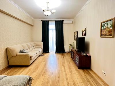 квартира по адресу Строителей ул., 30