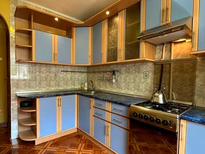 квартира за адресою Красносільського вул., 75
