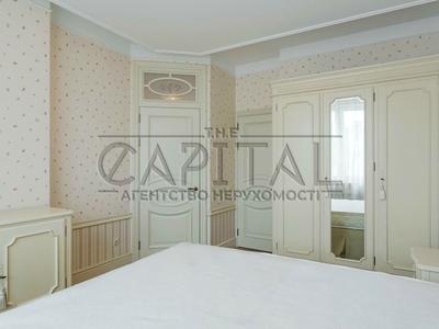 квартира за адресою Шота Руставелі вул., 44