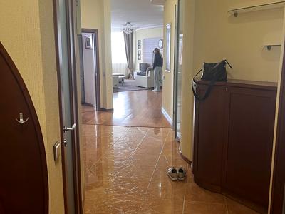 квартира за адресою Євгена Коновальця вул. (Щорса), 36-Б