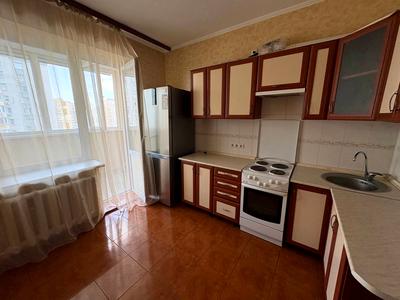 квартира за адресою Анни Ахматової вул., 35-А