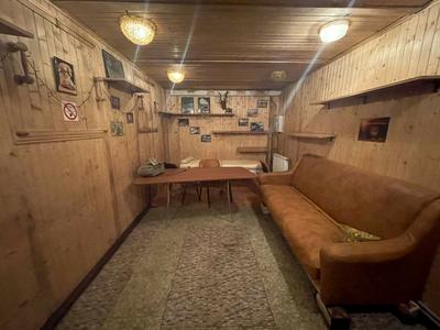 коммерческая по адресу Леся Курбаса ул., 7