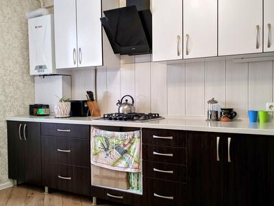 квартира за адресою Курсанта Єськова вул., 26